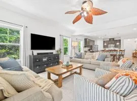 Dog-Friendly 4BR Coastal Getaway Close to Beach