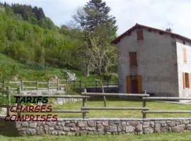 Gîte familial avec jardin clos, idéal pour randonnées et escapades nature, animaux acceptés - FR-1-496-196