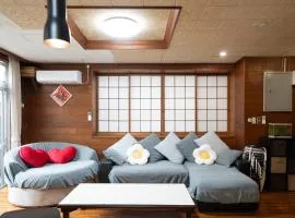 和風の二階建て一戸建て 国際通りまで500m