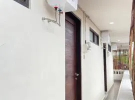 PB Hotel Kuta - 15 Second to the Beach By Micky Studio R