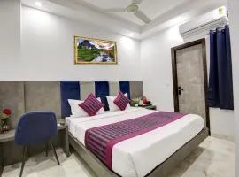 Hotel S B Inn Near New Delhi railway Station Paharganj