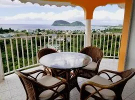 Candy's Palace Apartments -Dominica's Best Hilltop Haven