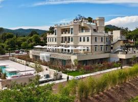 Ch&acirc;teau Rose Golfe de Saint Tropez-Grimaud, luxusn&iacute; hotel v destinaci Grimaud