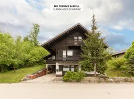 First House - Lovely Holiday Home near Cerknica