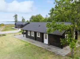 3 Bedroom Cozy Home In Højslev, hotel din Højslev