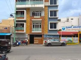 Royal Home Stay Mysuru - Service Apartment