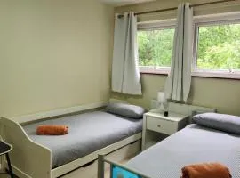 Twin Room in Crawley,Gatwick,West Sussex
