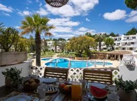 Luxury Beach House Apartment - Golf & Tennis Court & Pool View