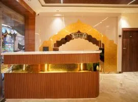 Hotel Al Aziz Palace Near Dargah Gate No 10