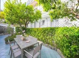 Ischian Escape- Vintage Bath and Lush Nature