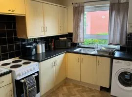 Quiet, Sleeps 12, 2 bathrooms, Lots of parking, KIA 2