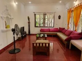 Colas Villa