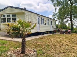 The Fly Orchid, коттедж в городе Brynteg