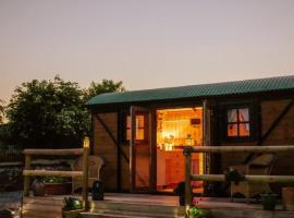 Nirvana Glamping, glamping em Tiverton