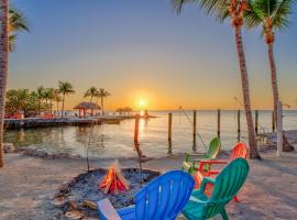 Aqua Lodges at 47th Street, lodge in Marathon