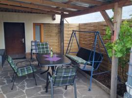 Ferienwohnung Tom, hotel in Schnaittenbach