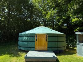Sheviock Barton Yurt, camping de lujo en Sheviock