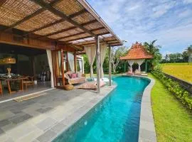 Villa DiYara Ubud - 6000 Sq Ft Private Villa - Stunning Rice field View - Big pool & garden