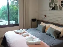 LA CALLEJA Apart ,Departamento Con vista al Jardin