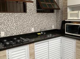 Apartment in Prainha Caraguá, hotel in Caraguatatuba