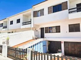 Beach House Surfing Baleal Peniche