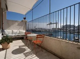 Panorama vue mer et plein centre ville