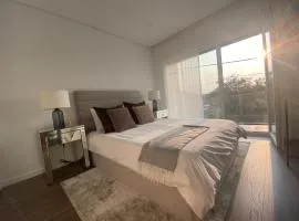Modern room in Sesimbra