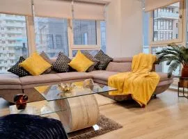 Azure GlassHouse Retreat - Iasi Center