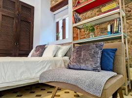Small loft at Casa Neuman, Casco Antiguo