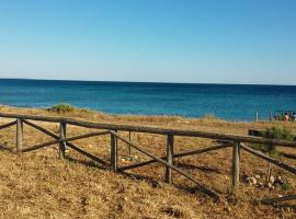 Casetta delle Sirene, hotel v destinaci Punta Prosciutto