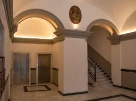 MARI Luxury Rooms and Suites