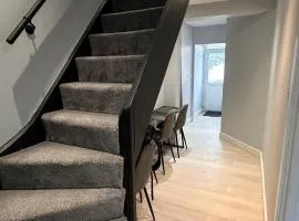 Modern bedroom near town centre
