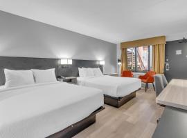 Seven Oaks Hotel Regina, SureStay Collection by Best Western, khách sạn ở Regina