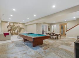 Two bedroom house with steam sauna and billiards, hotel v destinaci Boulder