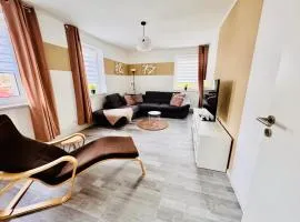 CLUBHAUS 6 - geräumige Ferienwohnung mit 4 Schlafzimmern & 2 Bädern