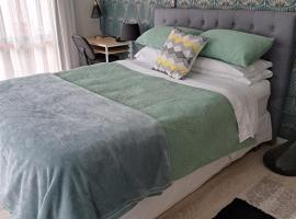 Sunbrae Beach Sanctuary free high Fibre wifi, hotel v destinaci Mount Maunganui