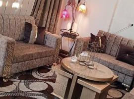 شقة مميزة للايجار المفروش بالشيخ زايد, haustierfreundliches Hotel in Sheikh Zayed