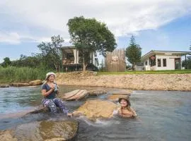 อิสระ แคมป์ปิ้ง แอนด์ คาเฟ่ Issara camping