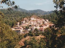 appartement de montagne corsica, hotel v destinaci Zicavo