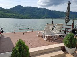 Casa Dorin，位于奥尔绍瓦的度假短租房