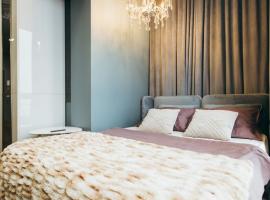 ATLANT luxury apartments ТЦ ДЕПОТ, πολυτελές ξενοδοχείο σε Chernivtsi