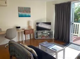 Phillip Island Central Cowes Pet Friendly Wifi Linen Towels Included Beach House