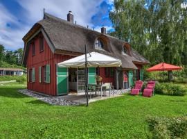 Viesnīca Ferienhaus Zehnmorgen 12 Feriendorf Klein Stresow Rügen by ruyastay pilsētā Putbusa