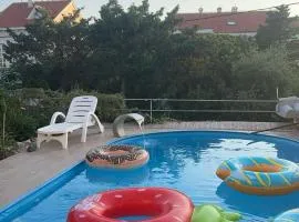 Apartmani Kasteljan 7, Stara novalja