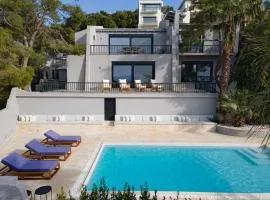 Athenian Black Villa