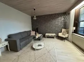 Rauhallinen metsän puoleinen rivitaloasunto ja sauna