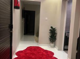 وحده سكنيه فاخره, hotel v destinaci Muhayil