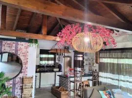 Vintage Lux Homes