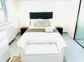 Westferry Two-Bedroom Deluxe Apartment