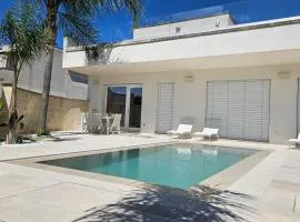 Masseria "Casa Giulia" con piscina